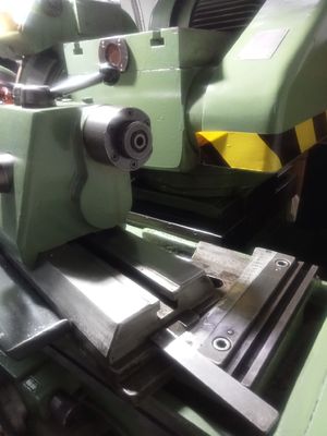 Z860 鉄鋼 7.5KW 垂直研磨機 水冷却 3000r/min